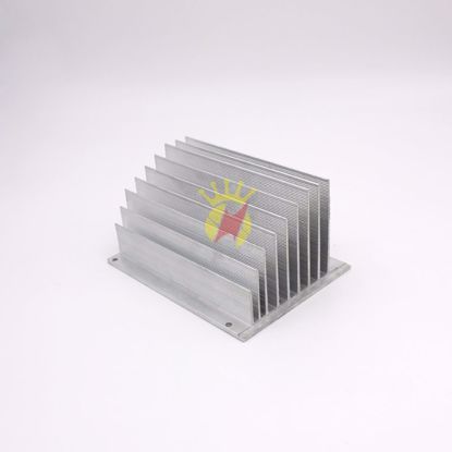 图片 小型铝合金散热器型材