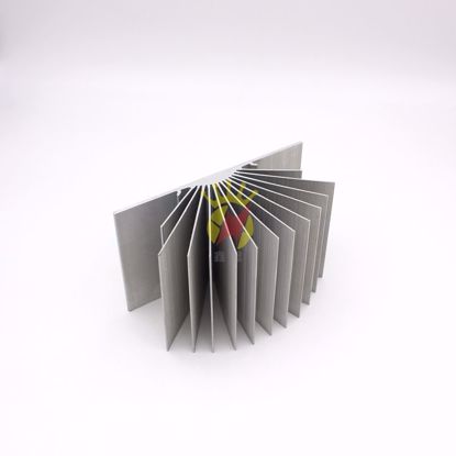 图片 光伏散热器铝型材