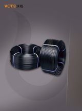 HDPE硅芯管是一种内壁带有硅胶质固体润滑剂的新型复合管道, 简称硅管. 外层是坚韧HDPE层, 内壁是固体的、永久的低摩擦硅材料润滑层, 抗压性能优良, 安装省力、省时. 内壁与HDPE具有相同的无力和机械性能. 内壁不剥落、不脱离, 摩擦性能保持不变,缆线可在管内反复抽取, 便于抢修, 扩容更换. 不与水反应,意外事故后可用水洗管道. 良好的顺直性, 使之可在一定的曲率半径下自由弯曲, 便于不同地形变化埋设施工. 应用范围: 广泛运用于光电缆通信网络系统.