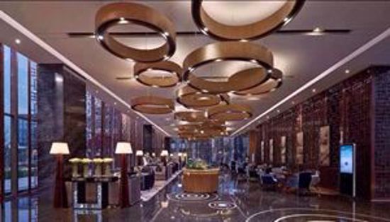 图片 不锈钢天花装饰